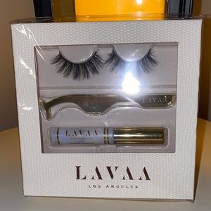LAVAA LASHES - Style”Flirty” - Exclusive 3D Mink Collection